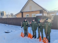 «Эстафета добра»: как волонтёры БРСМ согревают сердца в лютый мороз